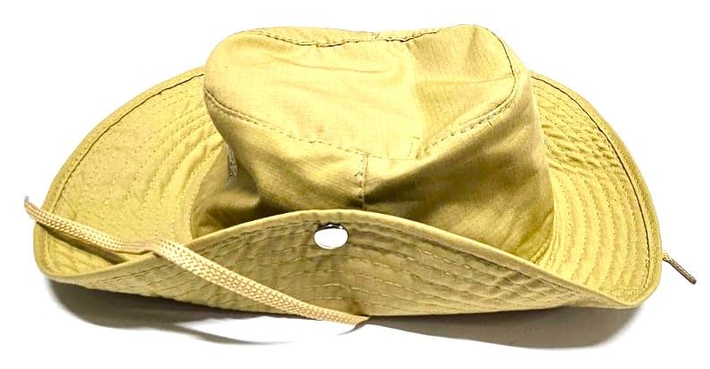 An unisex KARIBU AFRICA beige safari hat easy and comfortable to wear and is very fashionable to have.