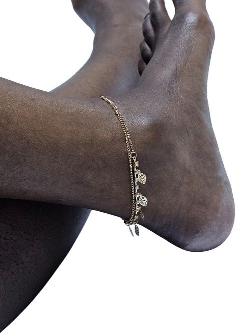 A golden leaf like ladies anklets easy and comfortable to wear and are readily available and durable