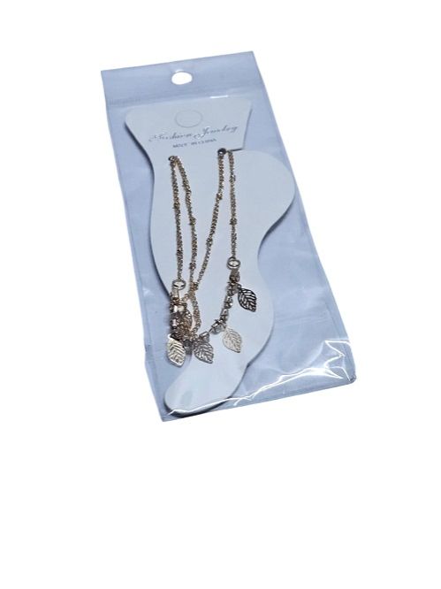 A golden leaf like ladies anklets easy and comfortable to wear and are readily available and durable