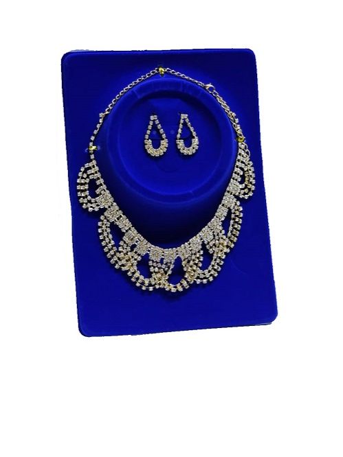 Ladies gold plated jewelry set of a necklace and matching earrings very fashionable and durable to have.