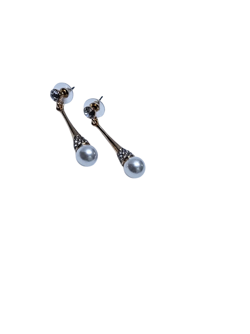 Ladies green Ankara pouch and drop don white pearl earrings combo readily available and gift to offer