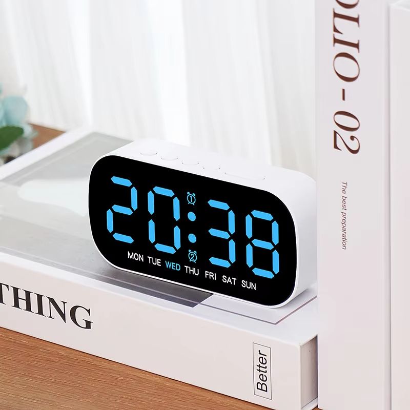 Digital Alarm Clock USB Powered Temperature Date Week Dual Alarm Night Mode Snooze Clock 5 Levels of Brightness 12/24H LED Clock
