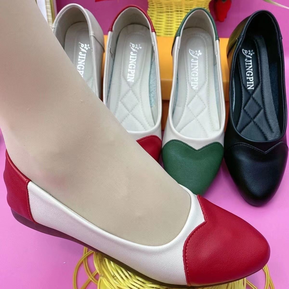2023 Women's fashion casual breathable walking shoes