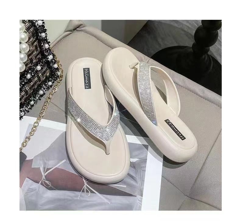 Color sole slippers for ladies wholesale price beach flip-flops slippers pvc 2024 women with diamond