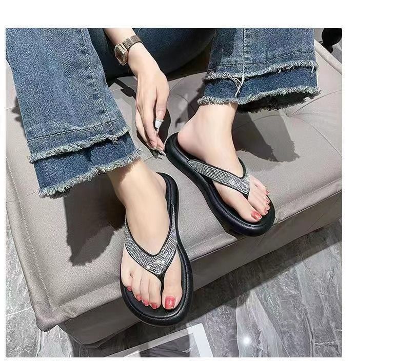 Color sole slippers for ladies wholesale price beach flip-flops slippers pvc 2024 women with diamond