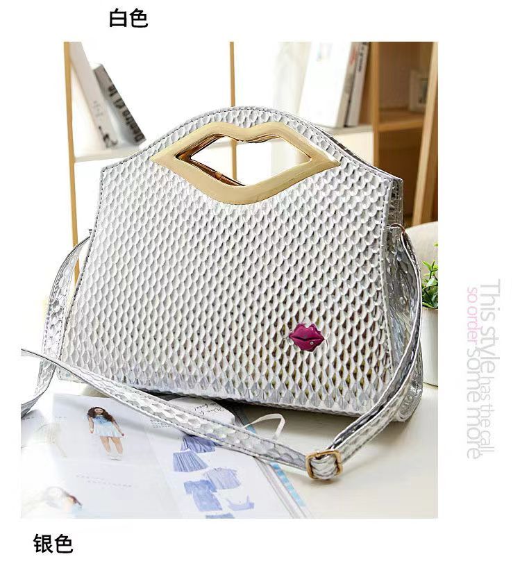 Diamond Heart Evening Bag Wedding and Dance Bag with Ele Handbag Design for Special Occasions