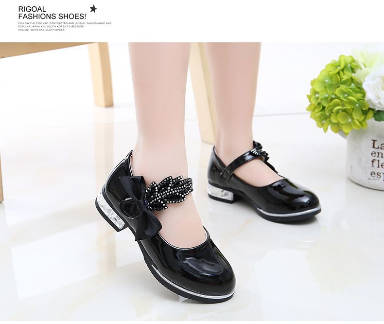 Girls princess shoes 2025 new children black Leather shoes slippers water diamonds studentd performance shoes casual chidren shoes