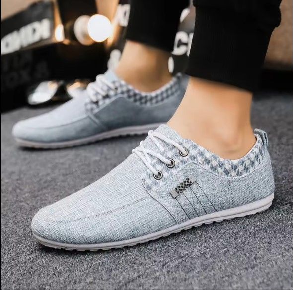 Step Into Comfort And Style With These Men's Shoes Men's Casual Lace-Up Shoes, Designed For Everyday wear. Perfect For Both Casual Outings And Semi-Formal Occasion. Breathable Men's Canvas Shoes , Sof