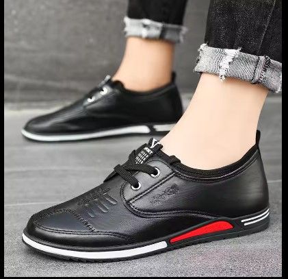 New Men's Shoes –Stylish And Versatile Casual sneakers. Lightweight Leather Design Combines Comfort And Fashion, Perfect For Everyday wear. Soft Soles For Ultimate Comfort  Ideal For Office/Casual