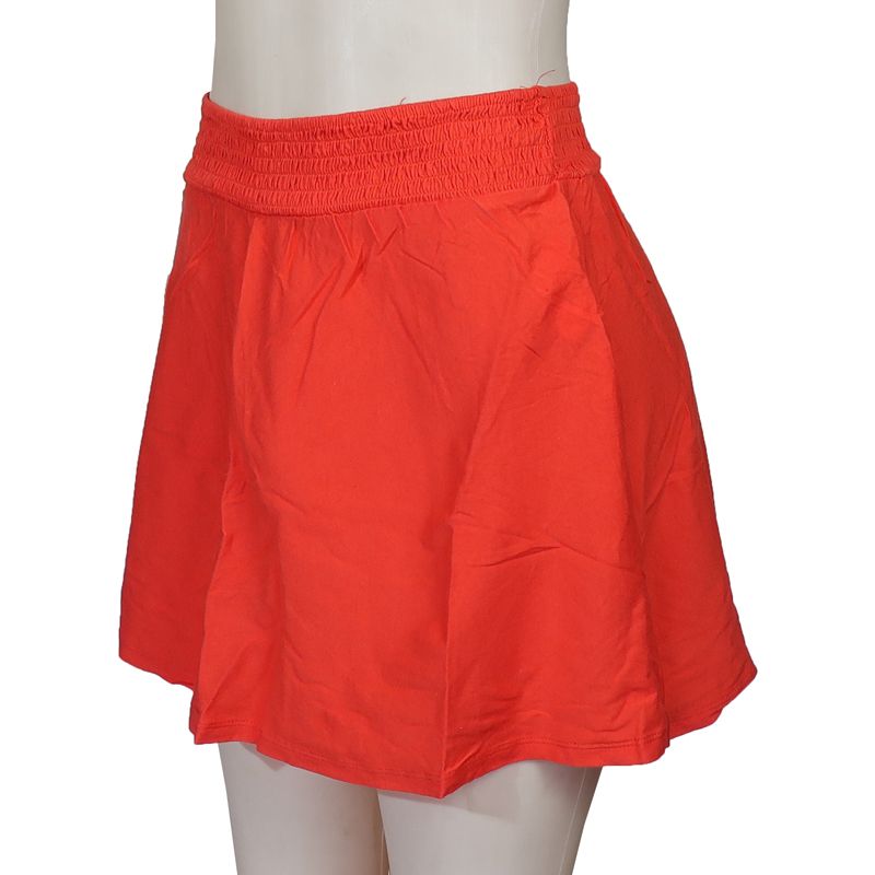 Classic Black Ladies Mini Skirt Is A Versatile And Stylish Addition To Any Wardrobe. Making It Perfect For Casual Outings, Beachwear Or Everyday Activities