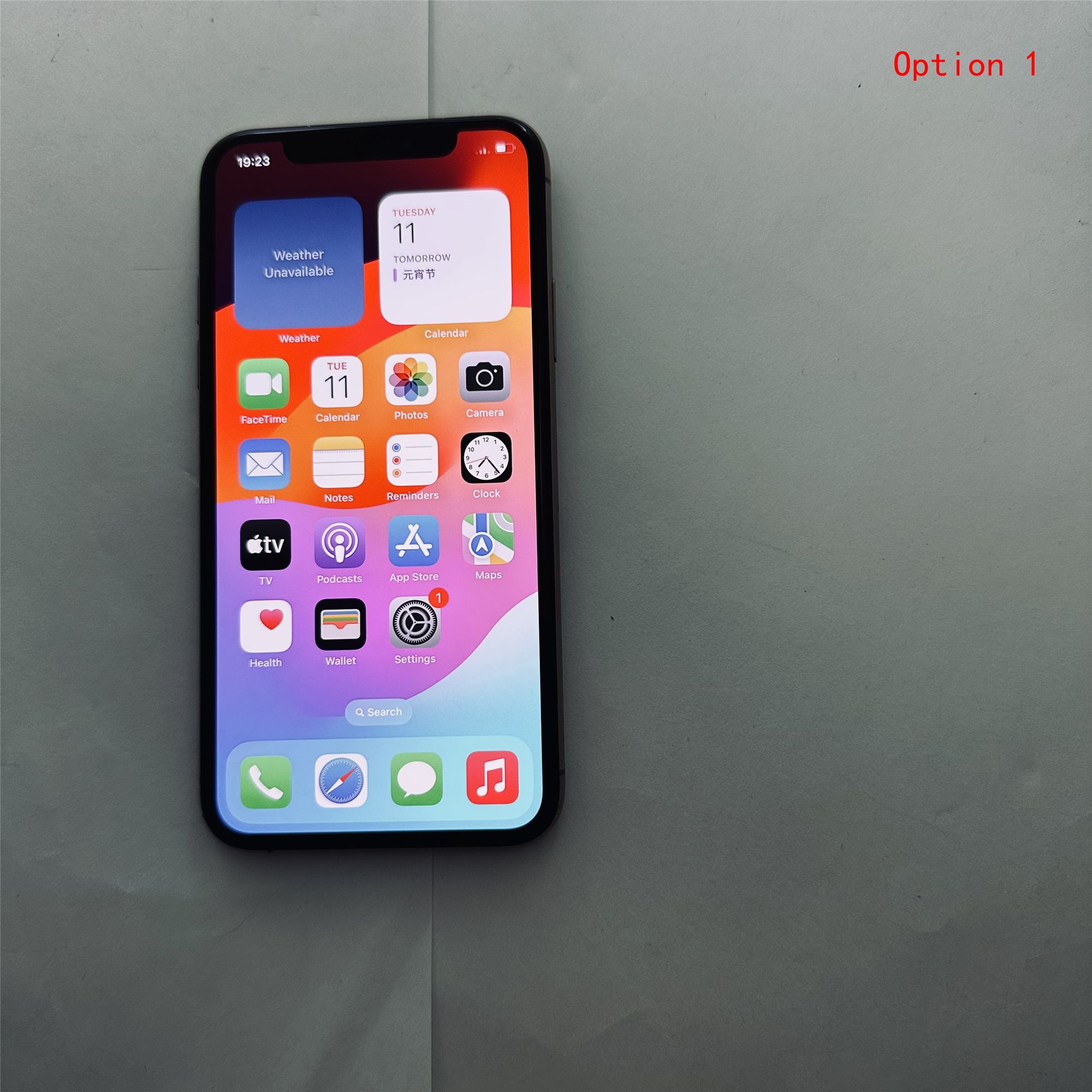 Refurbished Apple iPhone XS Unlocked Smart Phone Cellphone