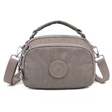 Bobbie Mini Shoulder Bag for Women, New Trendy French Indie Fashion Crossbody Bag, Versatile Mom's Phone Bag

Product Attributes:
Color: Classic Black, Light Gray, Light Brown, Mint Green, Dark Blue,