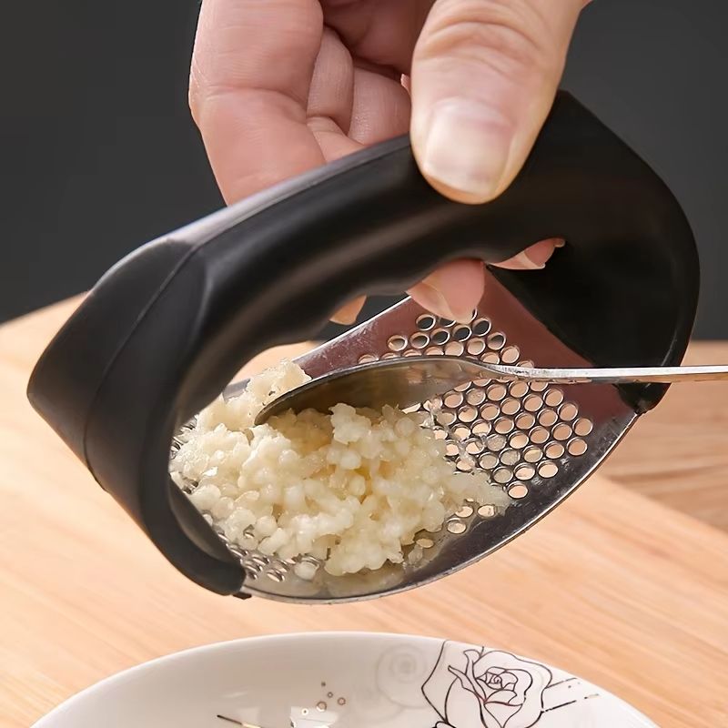 Stainless Steel Garlic Mincer Crusher Manual Garlic Mashing Artifact Multi-functional Household Pat Garlic Pressing Kitchen Tool