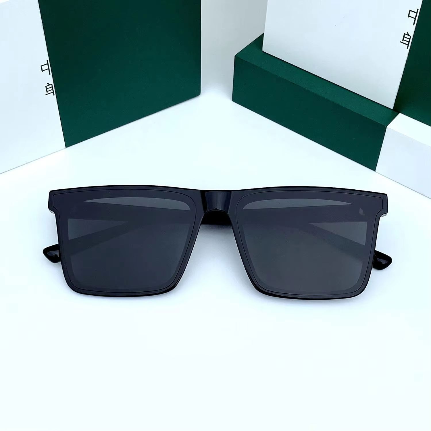 Sunglasses for men's driving, UV resistant sunglasses, concave classic retro glasses, women's long frame sunglasses, UV400