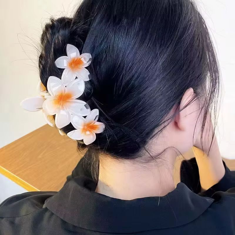 Fashion Gradient Egg Flower Hair Claws Clip Women Girls Sweet Acrylic Hairpins Summer Beach Hawaiian Headwear Hair Accessories