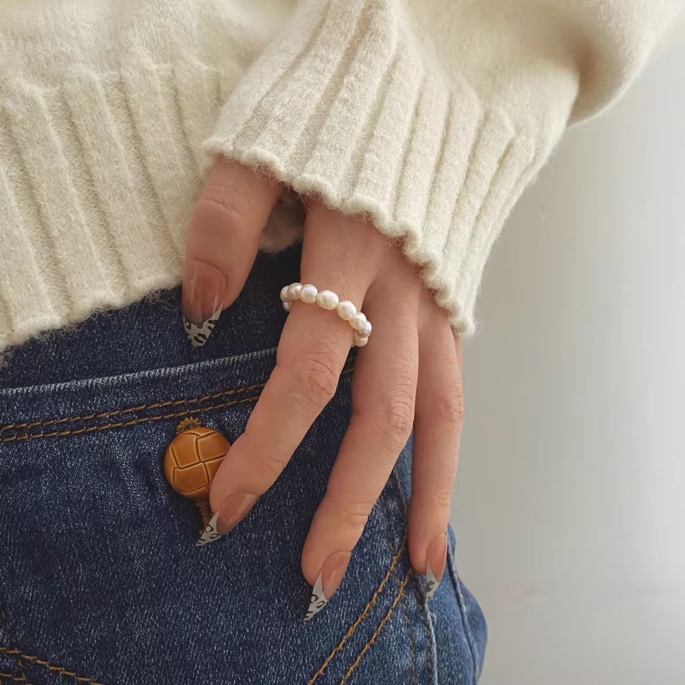Fashion Elegant Beaded Pearl Rings Imitation Pearl Geometric Rings for Women Continuous Circle Minimalist Ring 2022 New