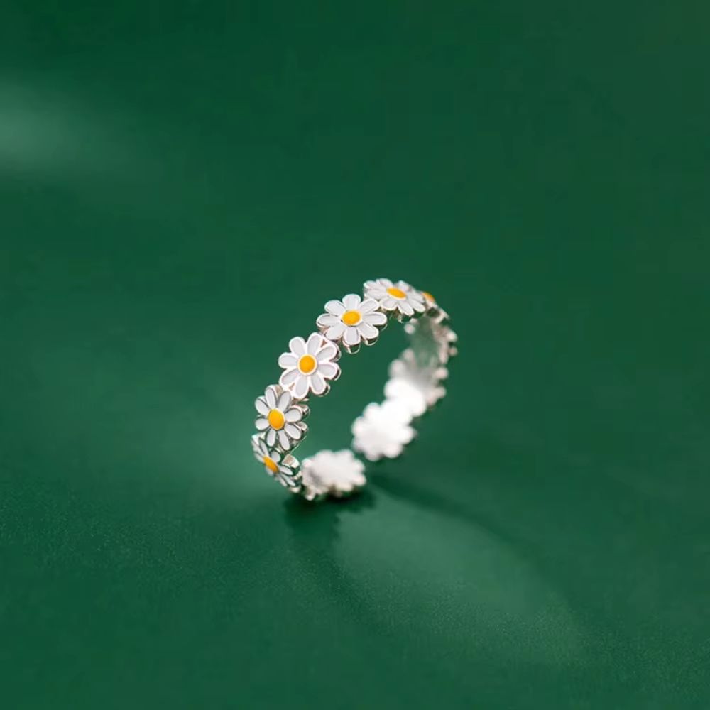 Trendy Daisy Flowers Rings Sweet Exquisite Enamel Sunflower Open Ring Fashion New Flower Shaped Jewelry Gift for Women Girls