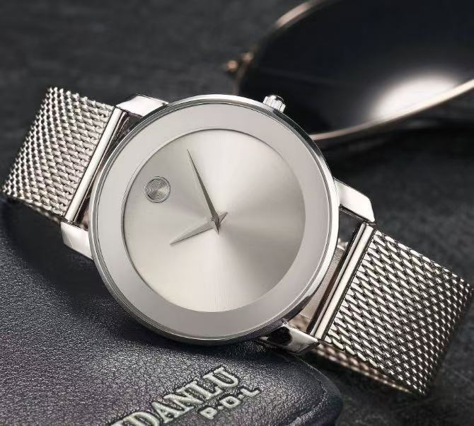 Ultra-thin Stainless Steel Mesh-band Business Men's Quartz Watch, Classic, Simple and Stylish, Made of Stainless Steel Alloy.