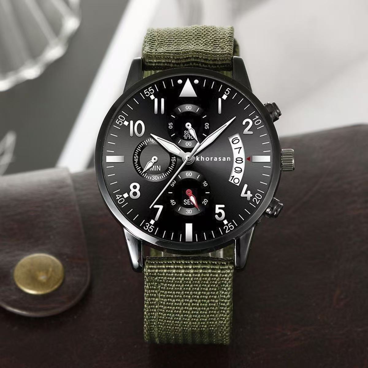 2025 New Style Dial Fashion Woven Strap Personalized Men's Sports 5-Piece Gift Set Includes a Quartz Watch, a Keychain, a Belt, a Pair of Sunglasses, and a Wallet.