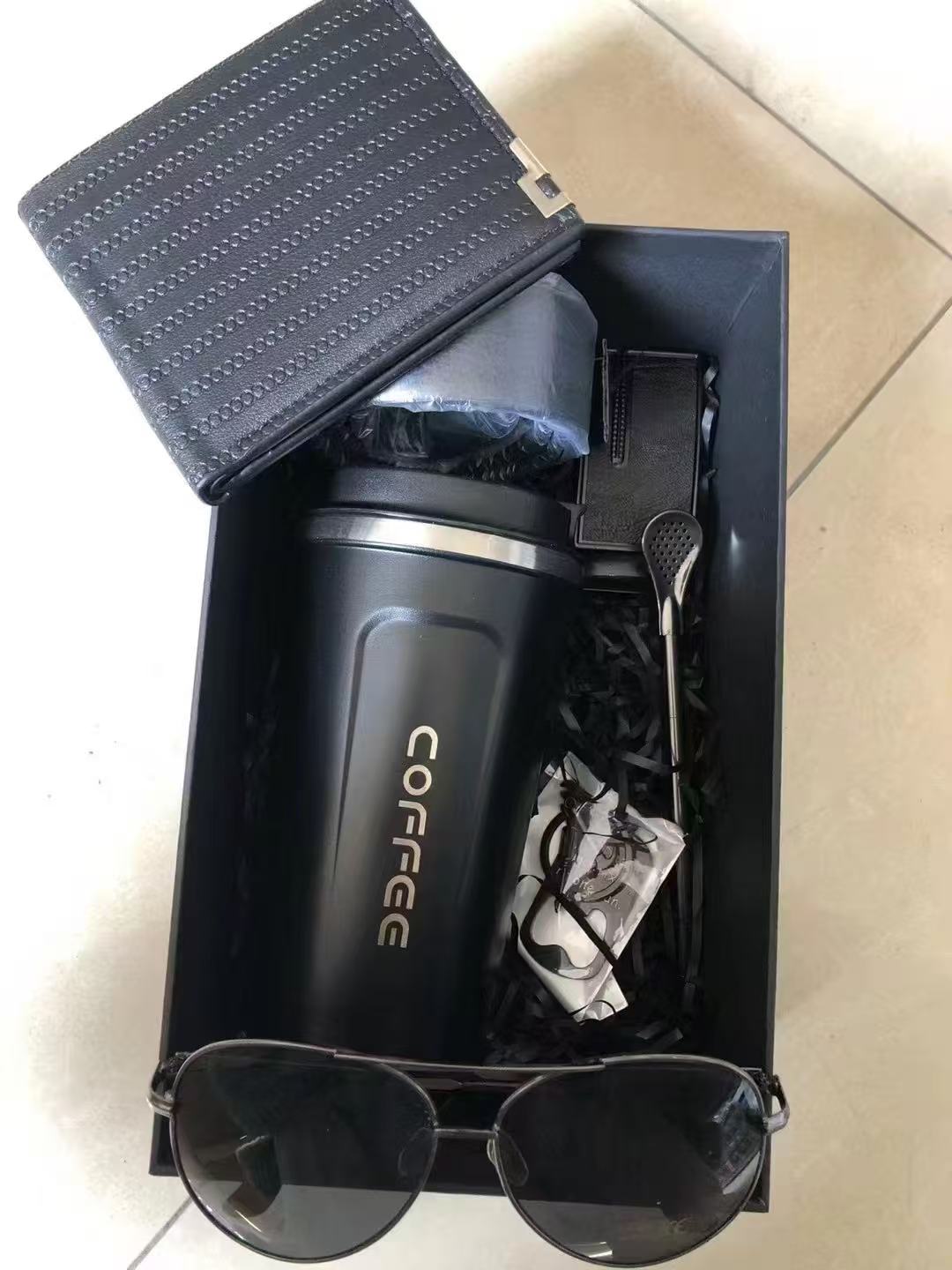 2025 Men's 6-Piece Gift Set: Glasses, Coffee Cup, Belt, Wallet, Spoon And Key Ring Gift For Business And Father's Day Men's Gift Set