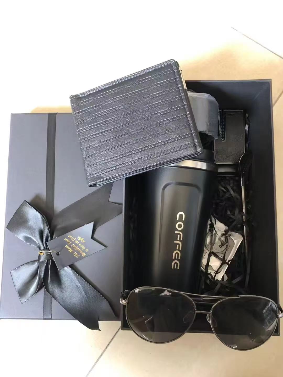 2025 Men's 6-Piece Gift Set: Glasses, Coffee Cup, Belt, Wallet, Spoon And Key Ring Gift For Business And Father's Day Men's Gift Set