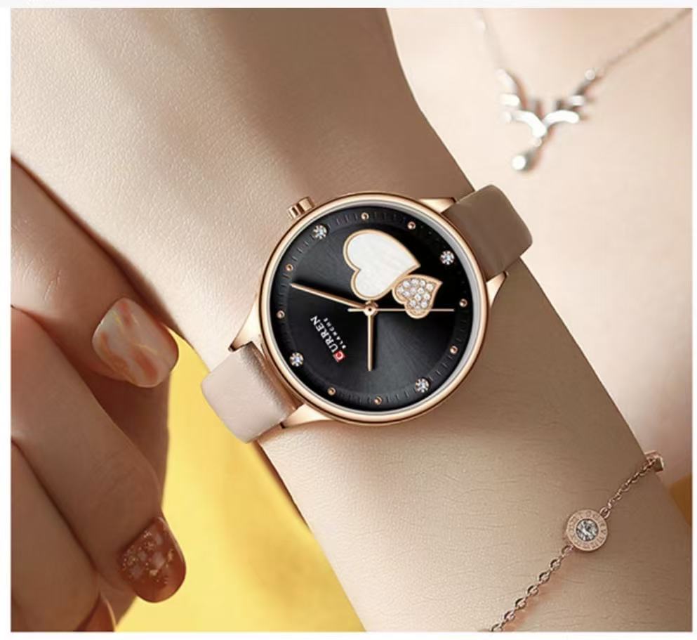 CURREN 9077 Belt Watch Water-Resistant Quartz Watch Heart-Shaped Rhinestone Fashion Leather Strap Watch Women's Watch, Adopting Japanese Movement, Acrylic Crystal