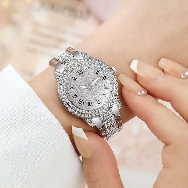 Best Selling Luxury Women's Quartz Watch with Three Bracelets Diamond Elegant Zinc Alloy Material Perfect First Choice Gift