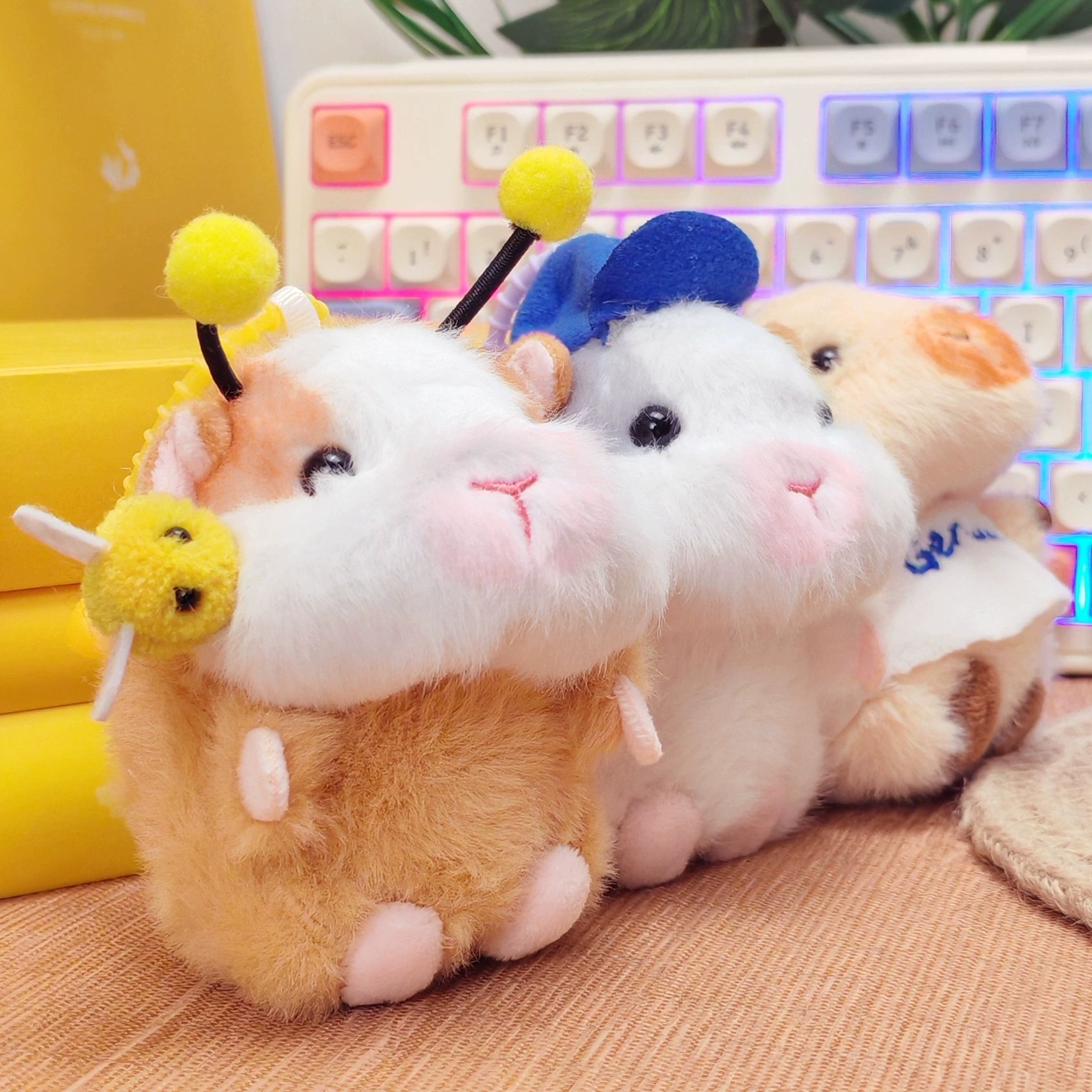 New popular baby hamster plush toy, Dutch pig plush toy pendant, doll bag pendant, small accessory, birthday gift reward for both men and women