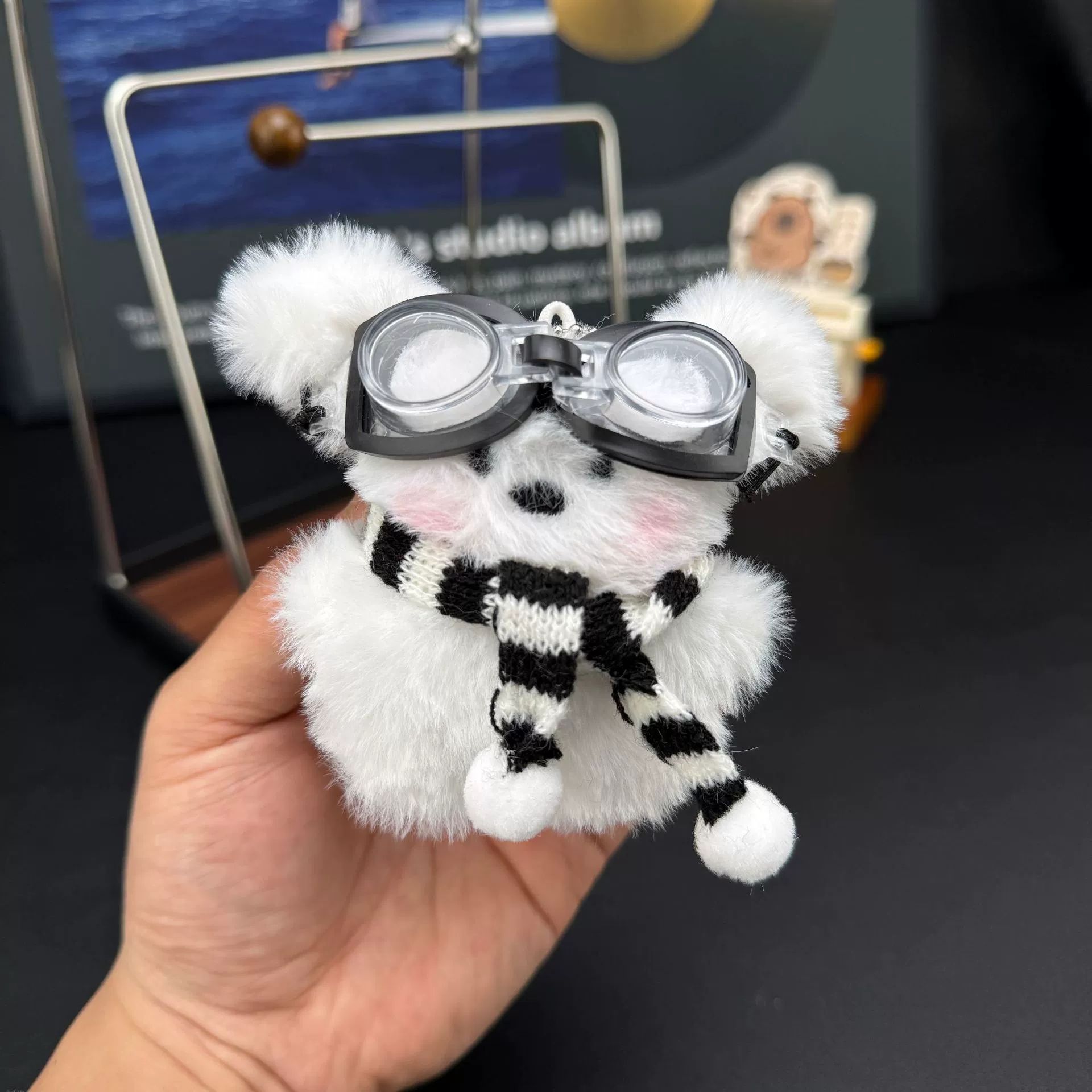Doll UK NR Flying Rabbit Plush Cute Pilot Little Milk Dog Doll Toy Pendant Cute Cute Cute Keychain Pendant Bag Holiday Birthday Gift for People