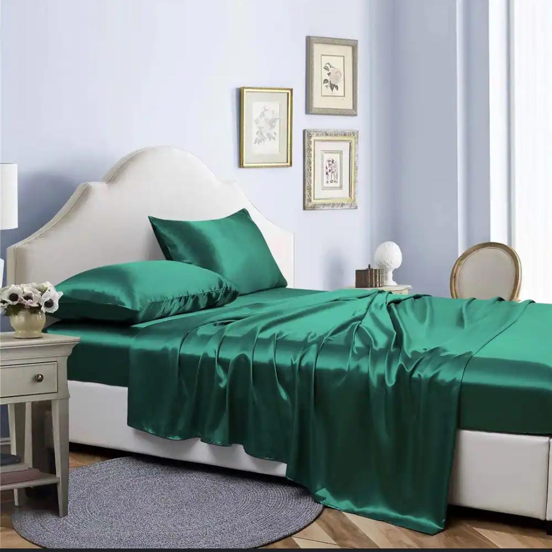 King size-Luxury Silky soft Extremely Breathable Anti-static Mulberry Fitted Bedsheets (1 Flat Silk Bedsheet, 1 Fitted Silk bedsheet, 4 Pillow cases)