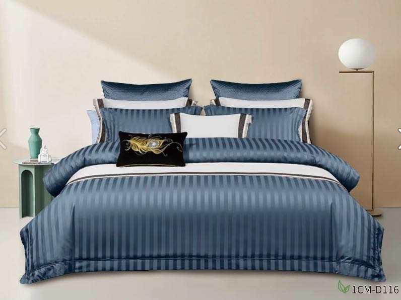 Luxury Cotton Satin Stripped Duvet cover set Soft, fluffy, durable and breathable Microfiber material suitable for all seasons (1Duvet cover,1 Bedsheet and 2Pillow cases)