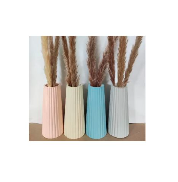 Minimalist 18cm Ribbed Ceramic Vase – Handmade Modern Decor Piece For Homes Vase Cement Plaster Floral Arrangement Ornament Silicone Mold Design