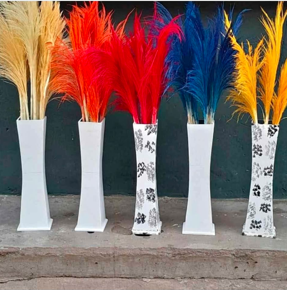 Artificial Decorative Dried Pampas Grass For Home Decor with White Handmade Wooden Vase/ Planter Vase