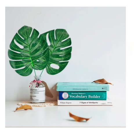 Artificial Monstera leaf- Bring the Tropics Home: Our lifelike artificial monstera leaf transport you straight to a lush jungle paradise