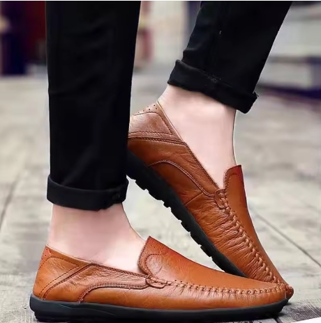 Men Leather Casual Shoes Loafers New Fashion Luxury Brand Moccasin Comfortable Breathable Boat Driving Brown Leather Shoes