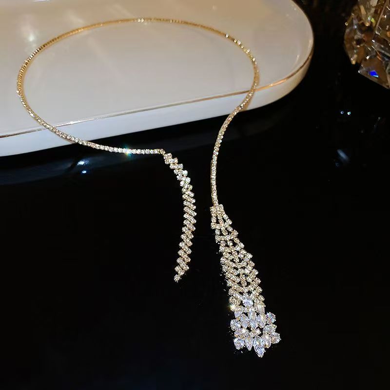 Diamond studded zircon tassel necklace, European and American high-end collar, temperament collarbone chain