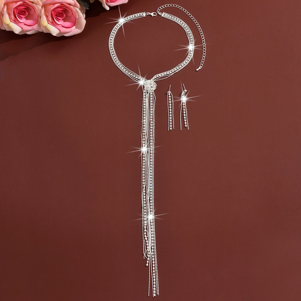 European and American fashion minimalist full diamond tassel necklace, super sparkling, light luxury, high-end feeling, collarbone chain, personalized temperament, cold style decoration