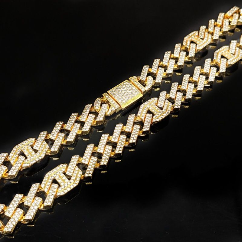 New Fashion Men's Watch  European and American Style Square Hip-Hop Men's Watch Bracelet Necklace Set Quartz Full Diamond Watch Fashion Starry Sky Watch African Popular  Jewelry Set