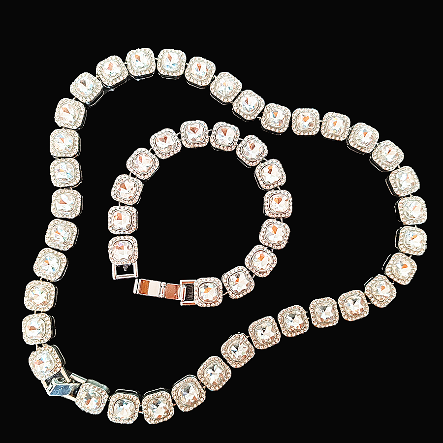 Luxury Diamonds 3pcs/set Women's Calendar Watch Necklace Bracelet Jewelry Set(1pc watch+1pc bracelet+1pc Necklace) Office Ladies Girls Students Evenings Parties Dress Decorations Set