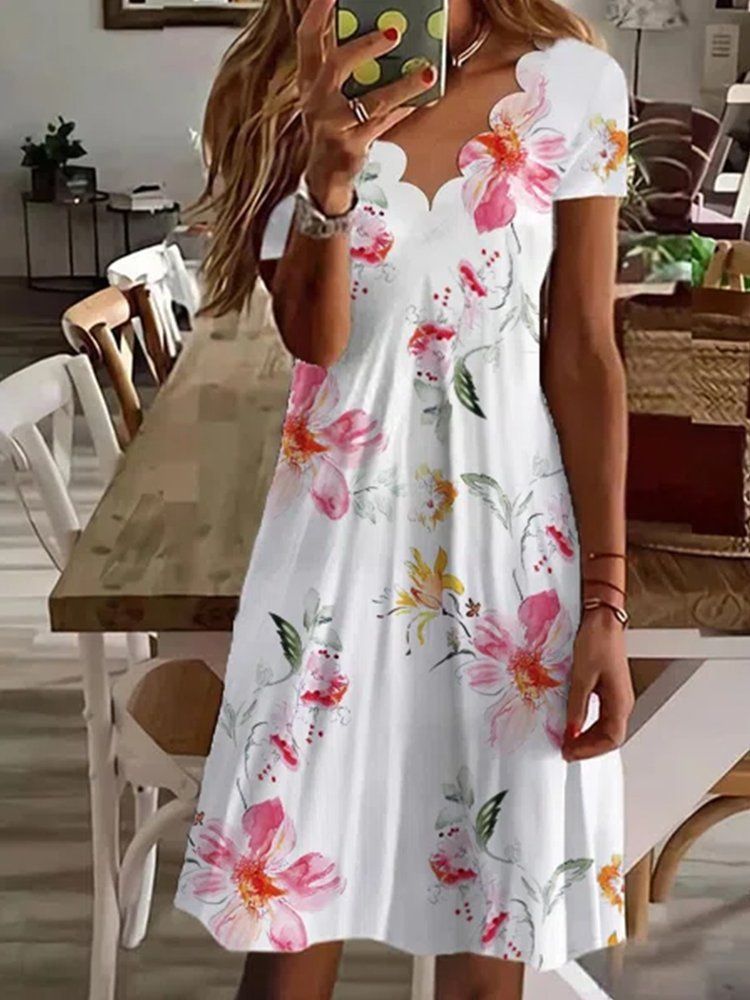 Summer New Women's Digital Printed V-neck Short Sleeved Dress 2024 Ladies Floral Print Knee-Length Pullover Dresses Femme Robe
