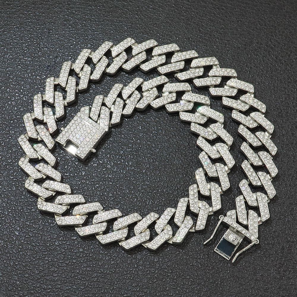 Exquisite Watch Set Gift Box Cuban Chain Diamond Water Diamond Bracelet Pendant Cross Ring Hip Hop Fashion Jewelry 5-piece/Set for Men and Women's Party