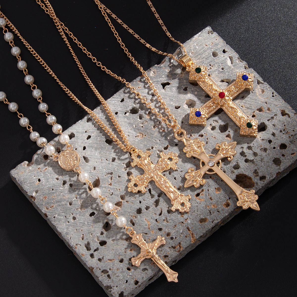 Retro Ethnic Style Men Necklace Silver Golden Cross Pendant Necklace Jewelry Accessories Pearl Rhinestone Necklace Male