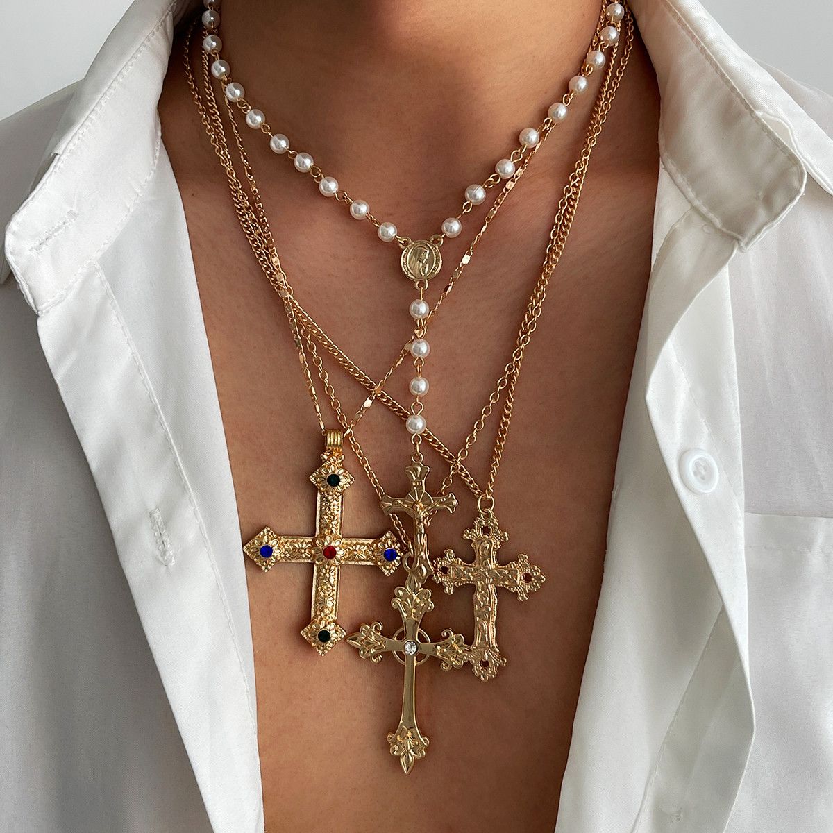 Retro Ethnic Style Men Necklace Silver Golden Cross Pendant Necklace Jewelry Accessories Pearl Rhinestone Necklace Male