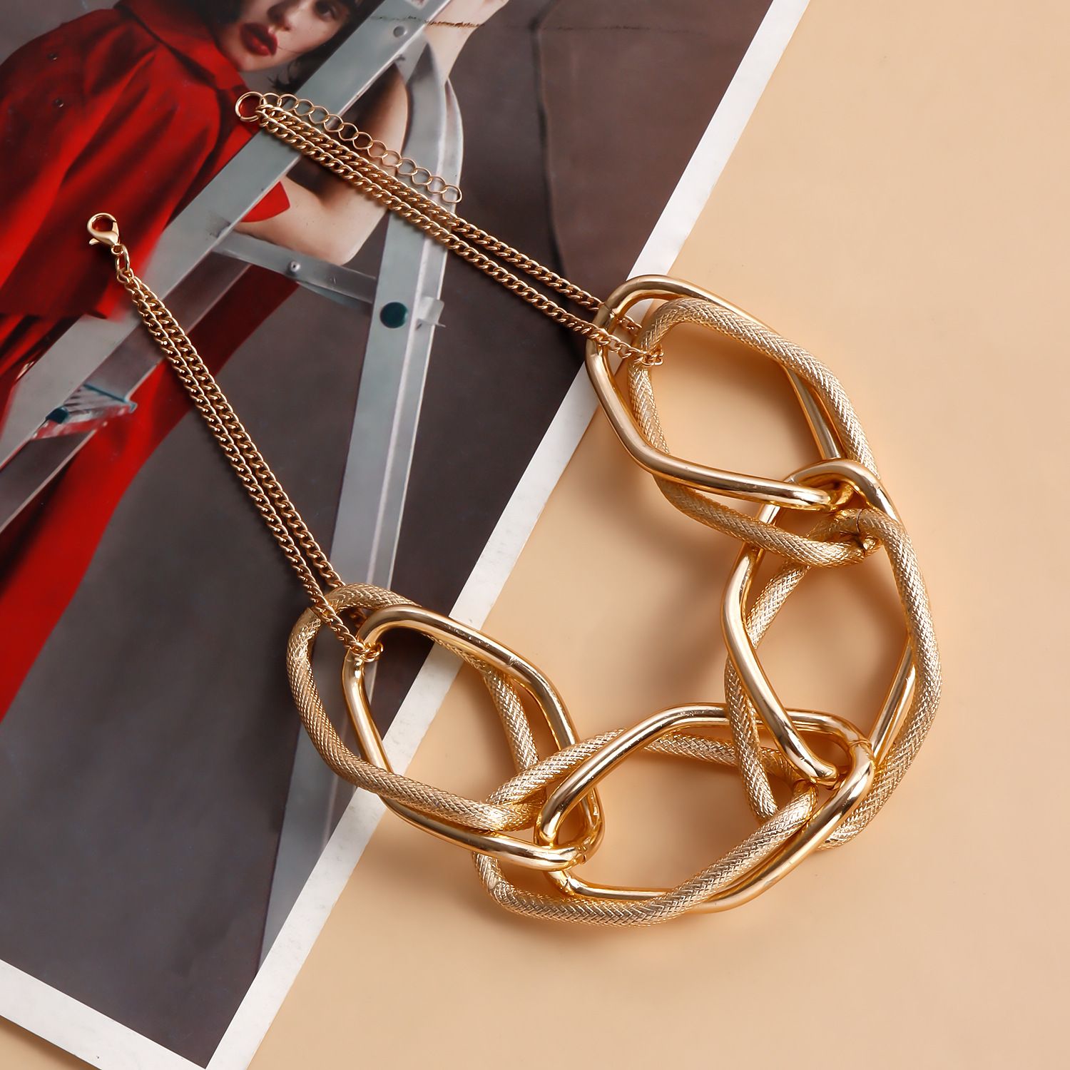 Exaggerated Big Thick Chain Short Choker Necklace for Women Trendy Statement Collar on the Neck Accessories 2025Fashion Jewelry