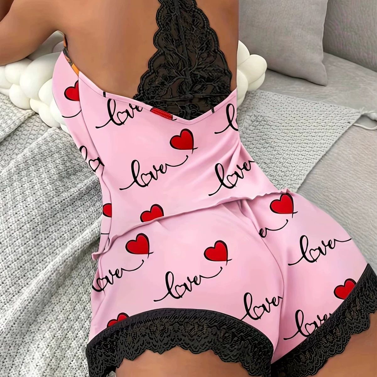 Two-piece fashionable and sexy women's pajamas set, erotic pajamas set with lace, printed shorts, soft pajamas, home wear