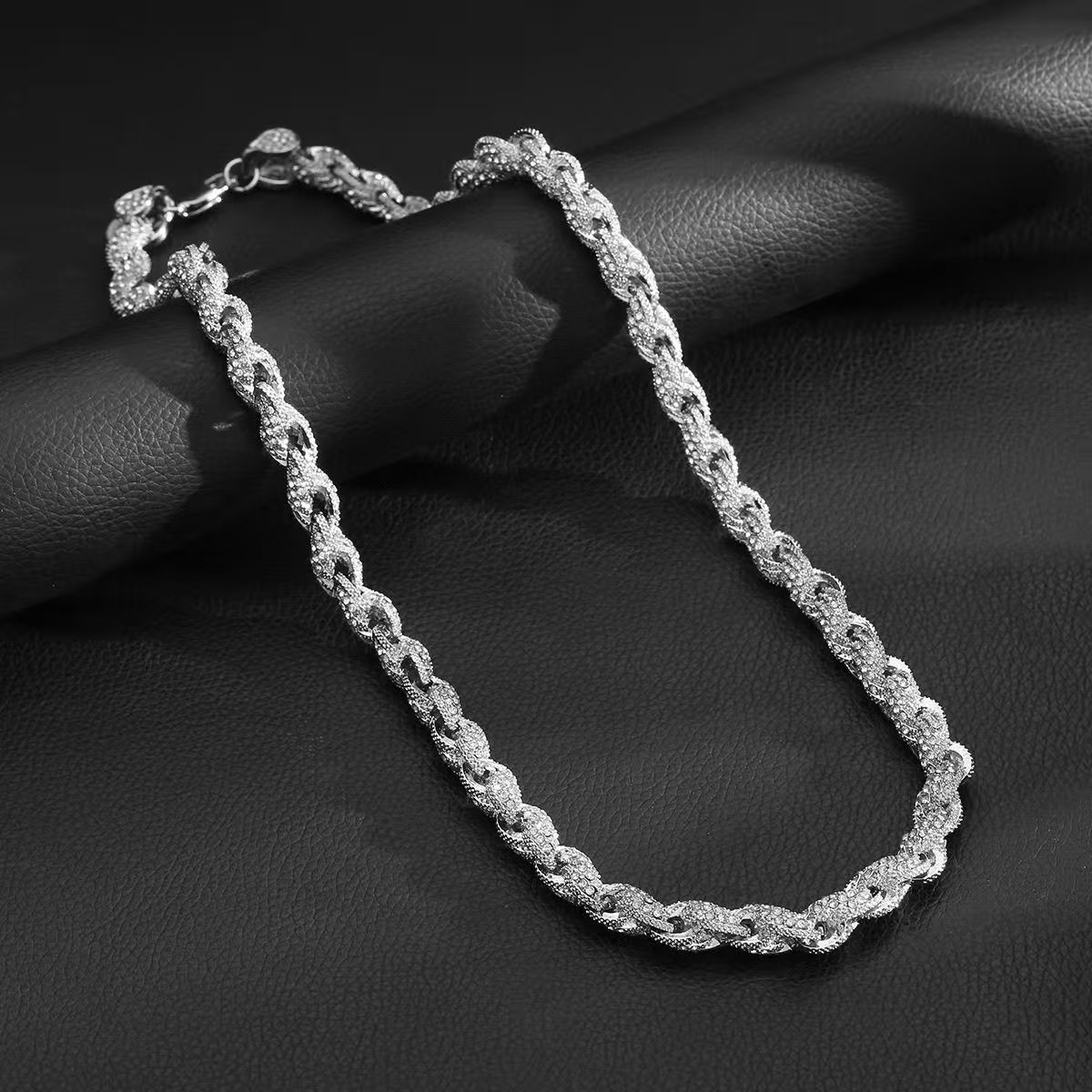 Iced out twist rope chains for men/women hip hop iced out chunky rope chain for men/women jewellery accessories 10mm width/60cm length necklace