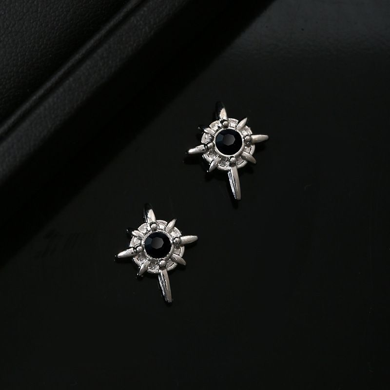 Eight-Pointed Star Black Diamond Earrings/Magnetic Clip-on Earrings for Men