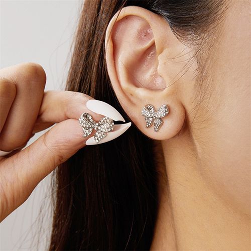 1-pair butterfly earrings electroplated with 18k white gold bow and simulated zircon earrings, 1 carat fashionable and luxurious butterfly earrings for women