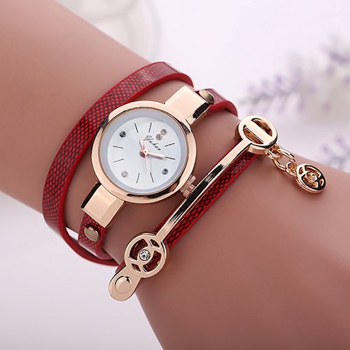 Ladies Bracelet Watch Alloy Diamond Fashion Pendant Watch Quartz Watch PU Thin Strap Watch Ladies