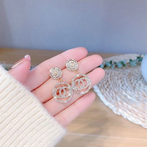 1-Pair S925 Silver Needle Fashion Simple Full Diamond Circle Earrings All-match French Retro Earrings Diamond Earrings  Styles Shipped Randomly